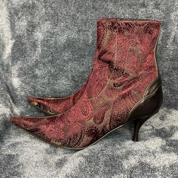 Donald J Pliner Women’s boot size 6 - Picture 1 of 9